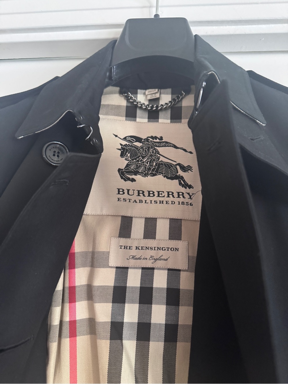 Burberry The Kensington Women’s Black Trench Coat size 4
